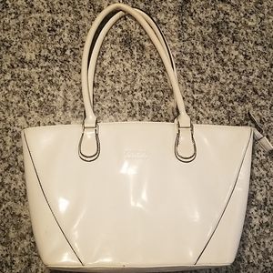 White Gucci handbag